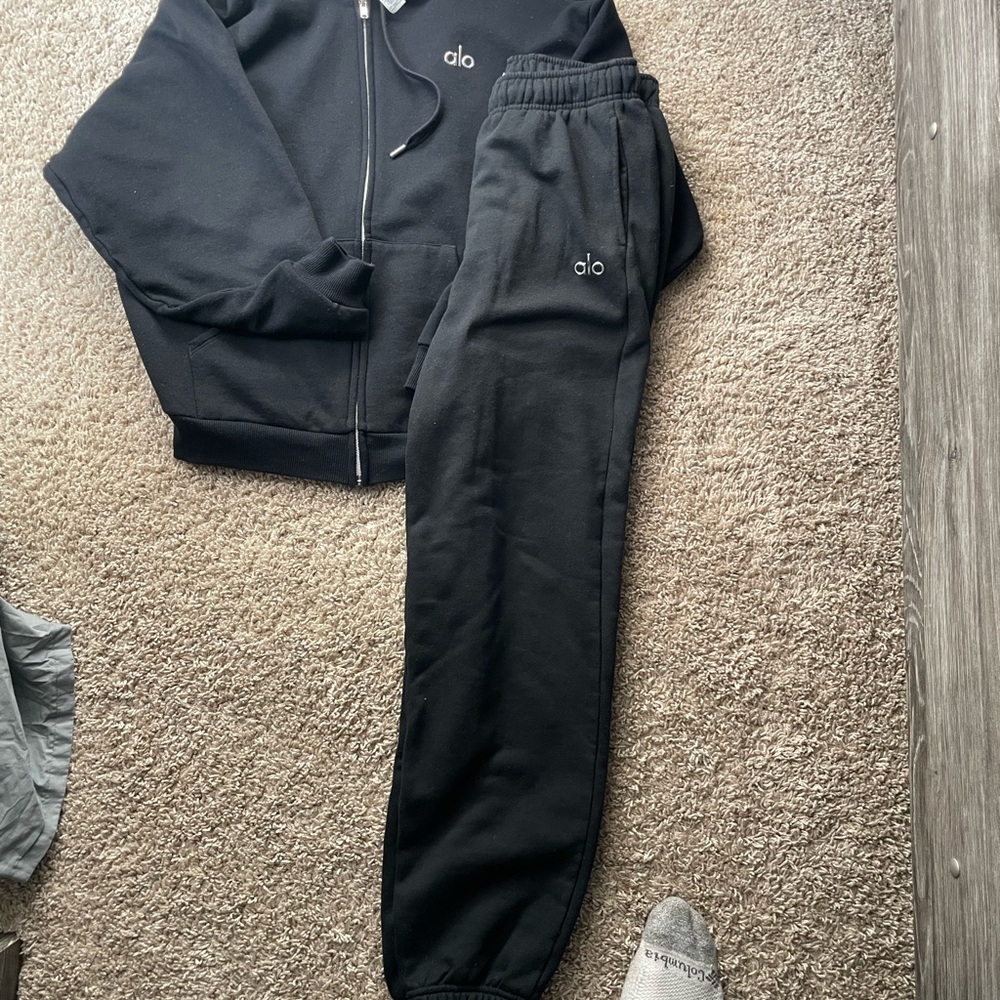 ALO Yoga Charcoal Gray Hoodie